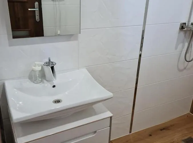 Hotel Lowisko Redyki